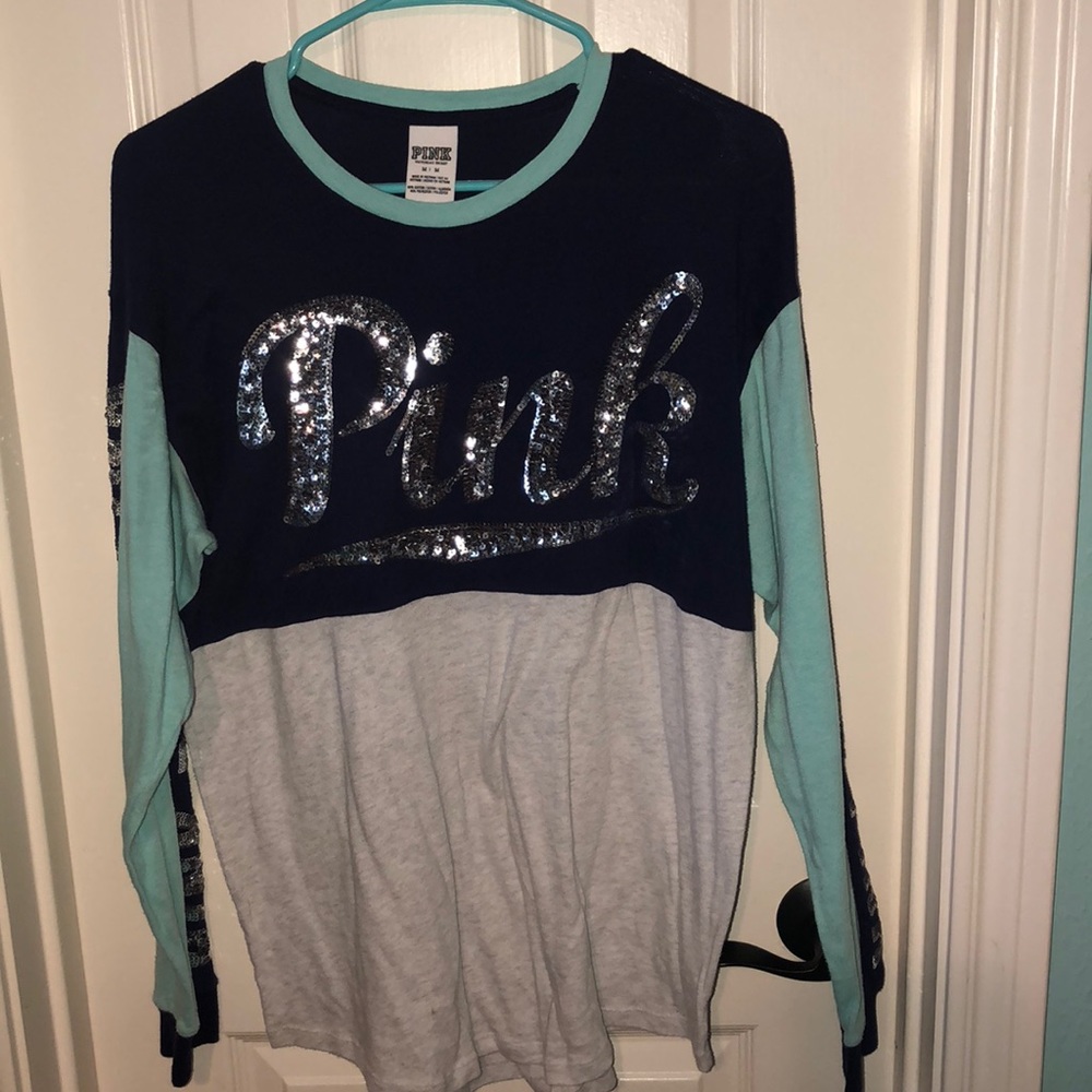 Victoria’s Secret PINK long sleeve tee